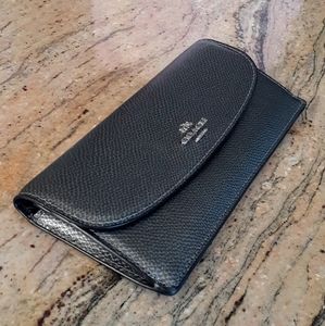 Coach Long Wallet Clutch barely used